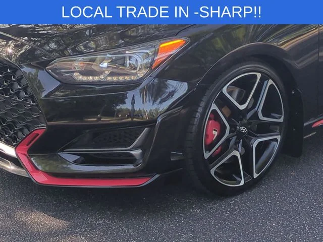 Used 2022 Black Hyundai - image 9