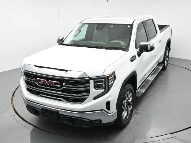Used 2023 SUMMIT WHITE GMC SLT image 33