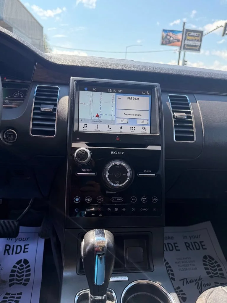 Used 2019 White Ford Limited image 13