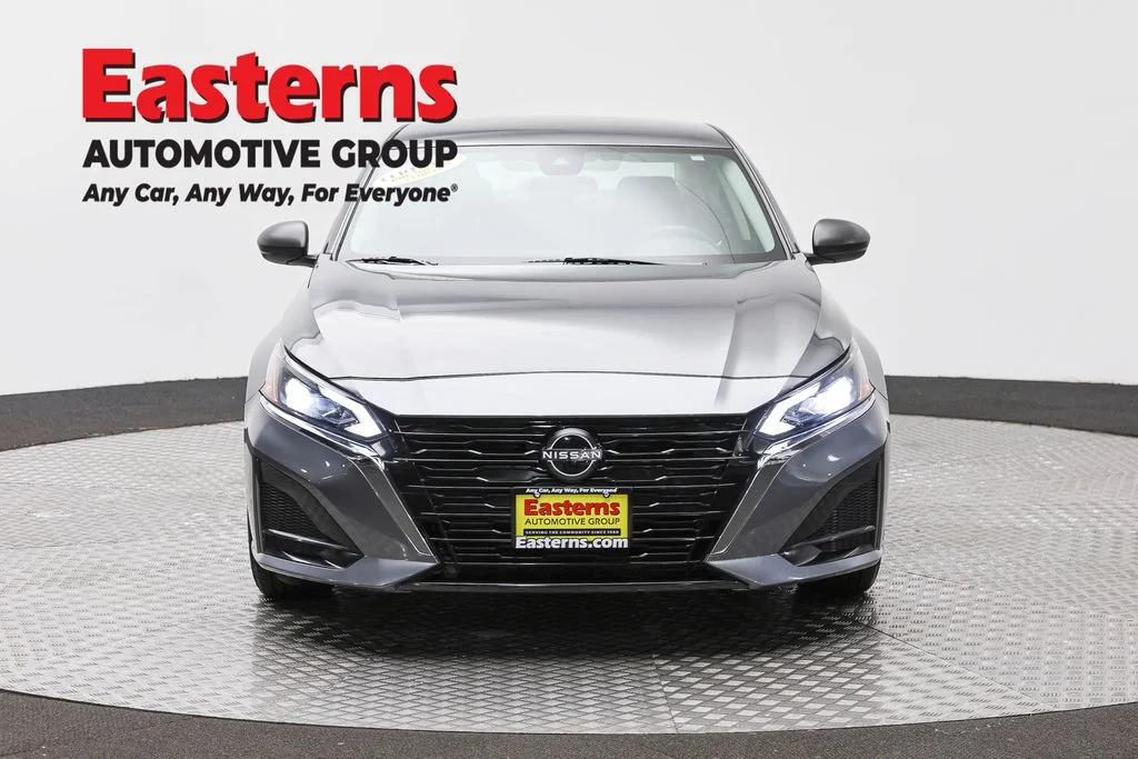 Used 2024 Gray Nissan 2.5 S image 2