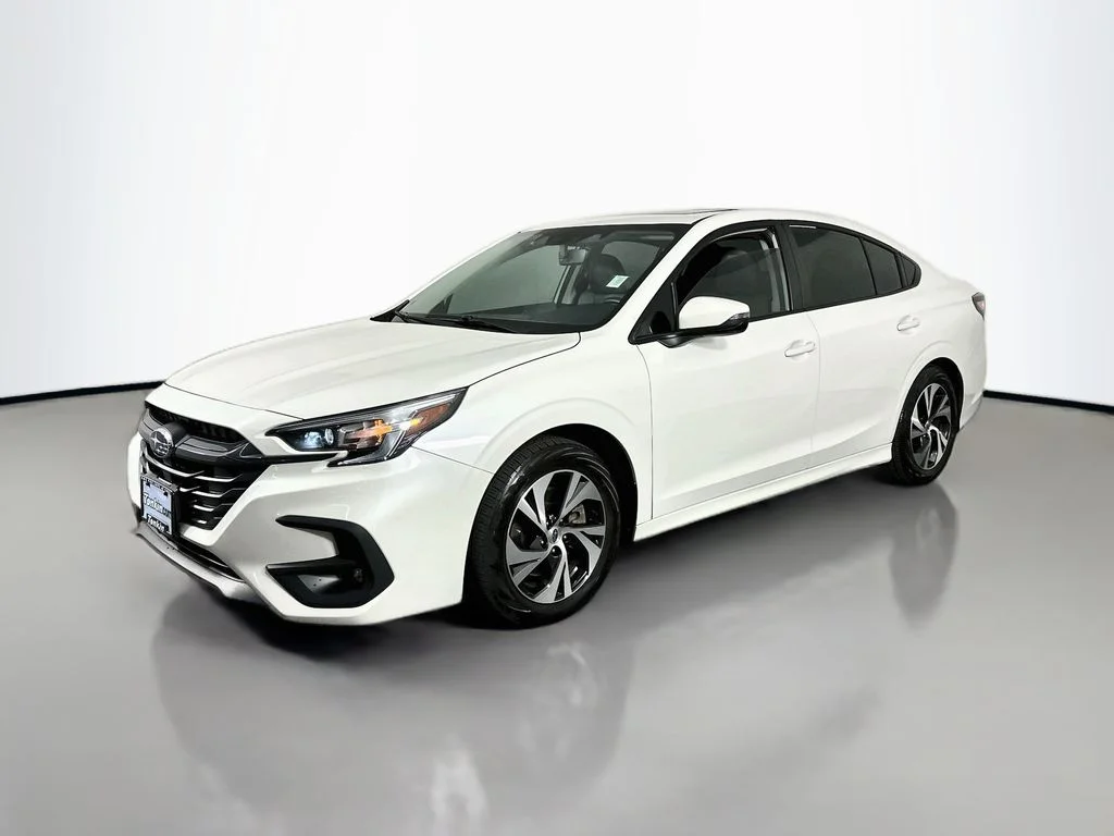 Used 2024 Crystal White Pearl Subaru Premium image 4
