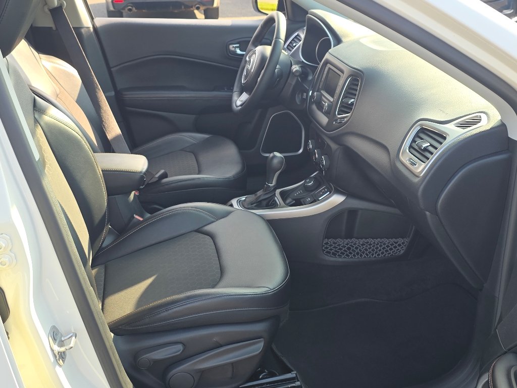 Used 2017 White Clear Coat Jeep Latitude image 21