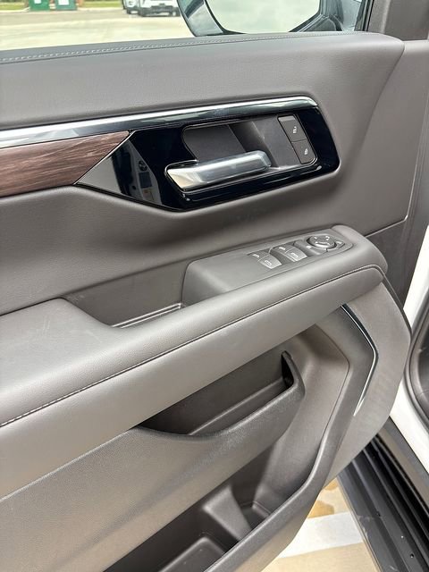 2025 Chevrolet Tahoe High Country - Photo 12