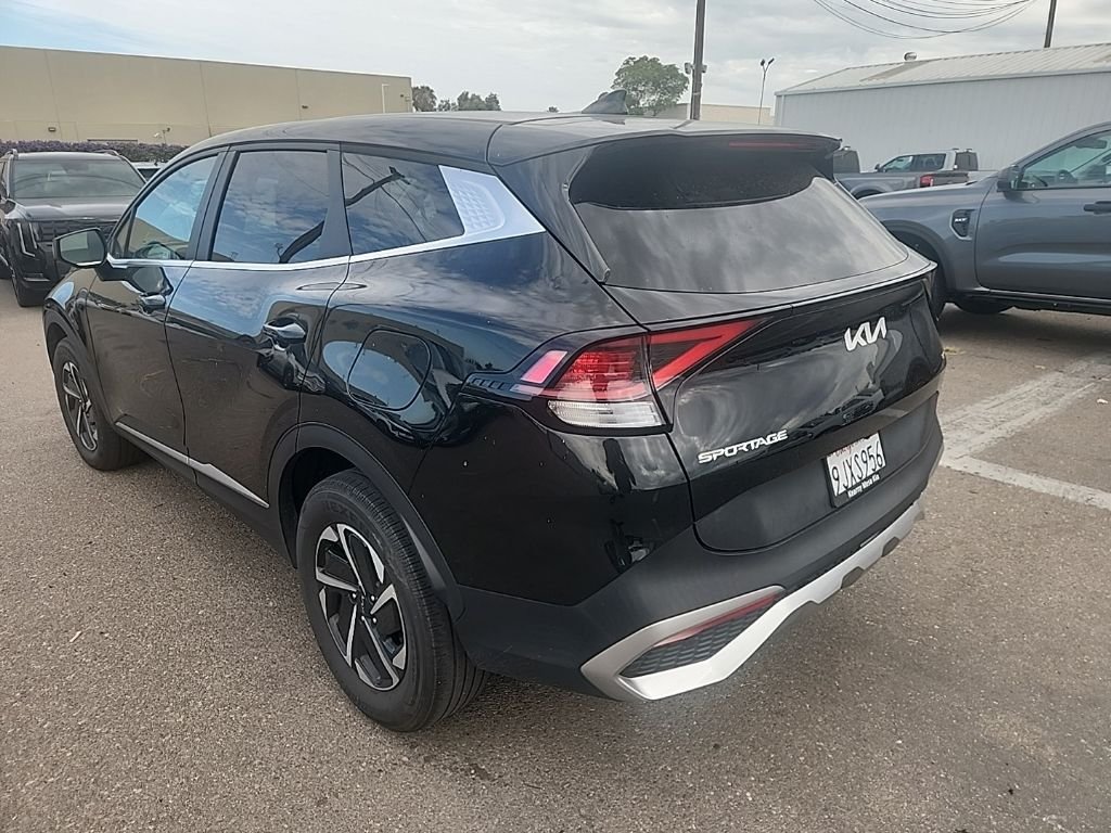 Used 2023 Black Kia LX image 11