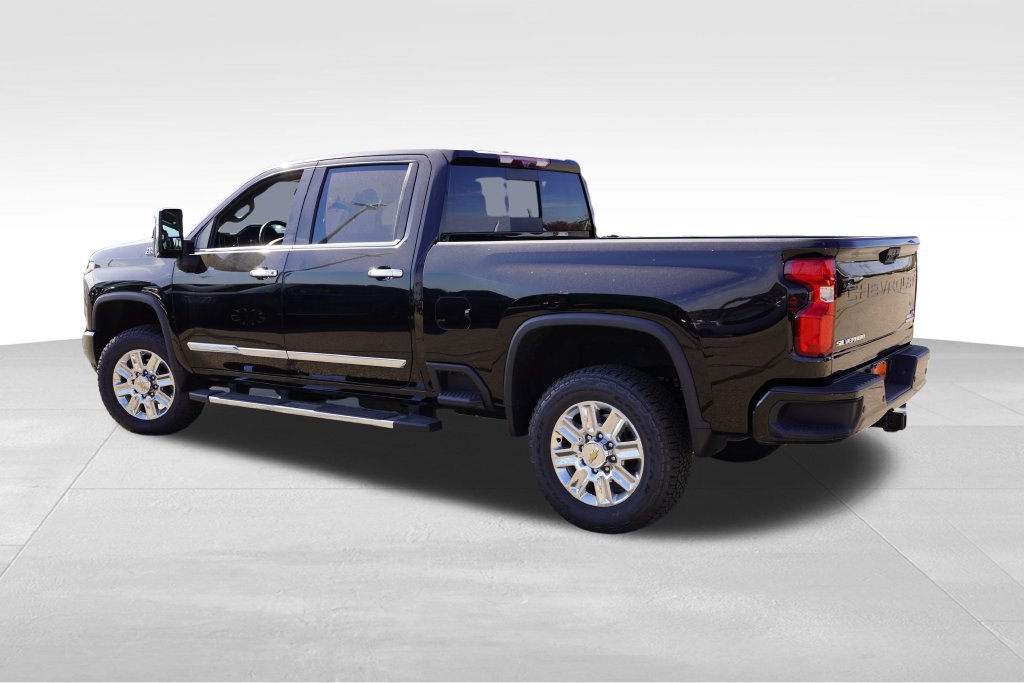 2024 Chevrolet Silverado 3500HD High Country - Photo 8