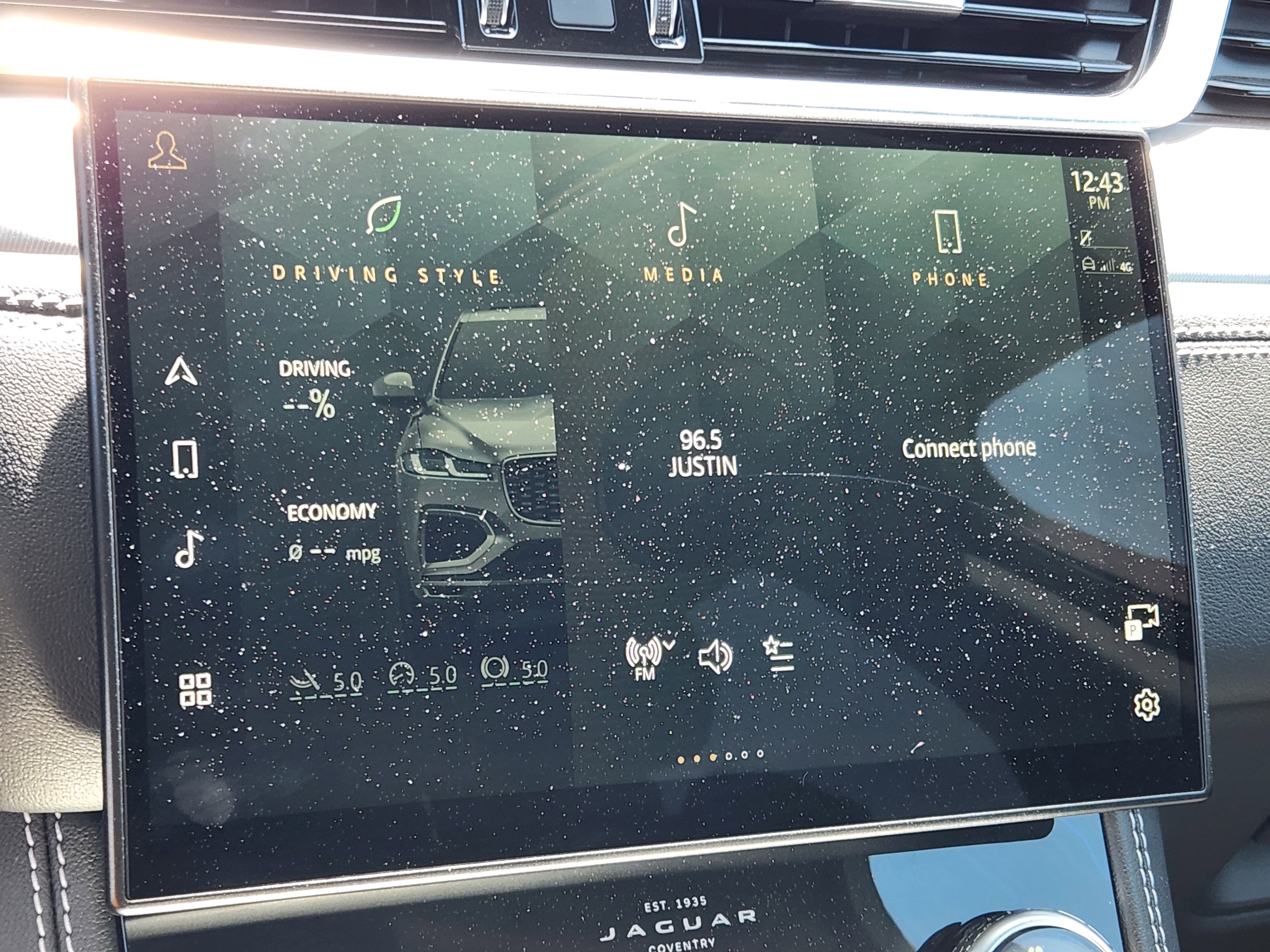 2024 Jaguar F-PACE R-Dynamic S - Photo 21
