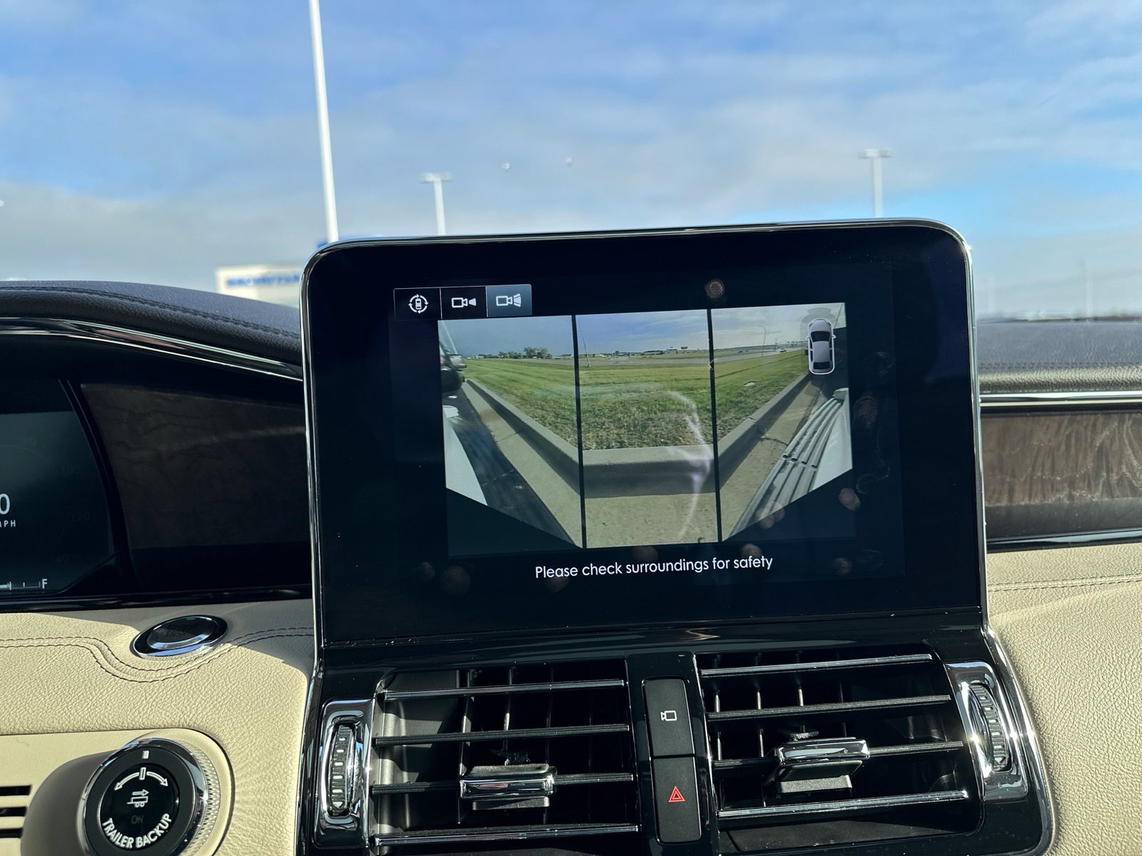 Used 2019 White Lincoln Reserve image 72