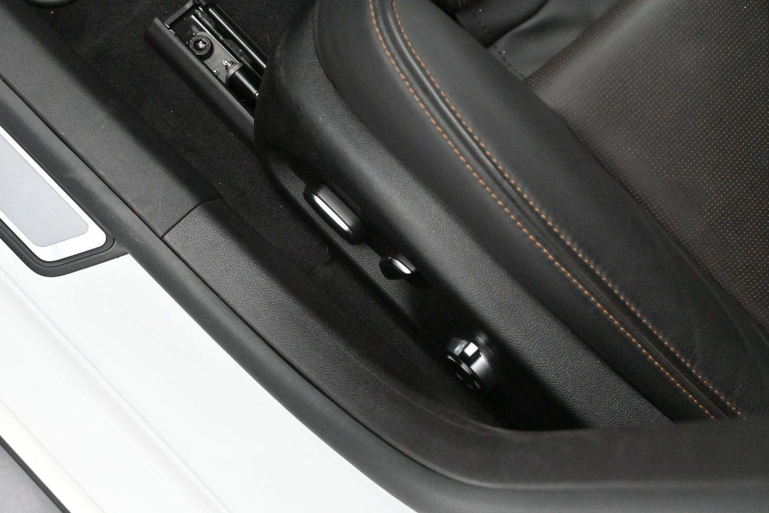 Used 2025 Summit White Cadillac V-Series image 15