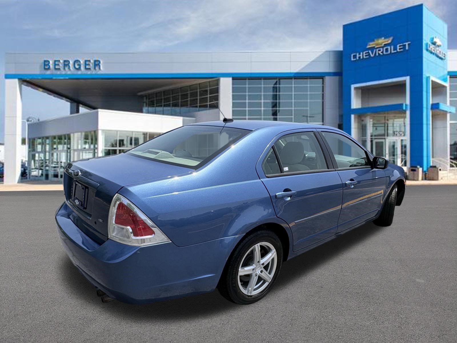 Used 2009 Ford Fusion SE with VIN 3FAHP07Z79R174542 for sale in Grand Rapids, MI