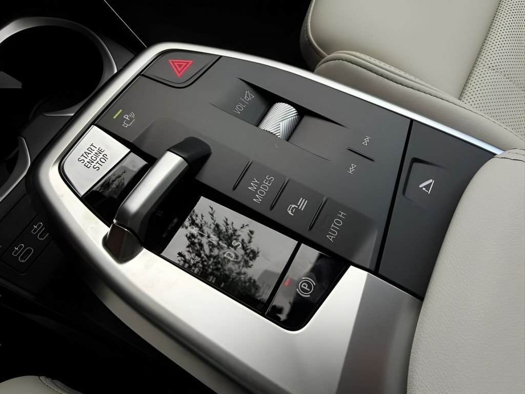New 2026 Alpine White BMW xDrive28i image 19