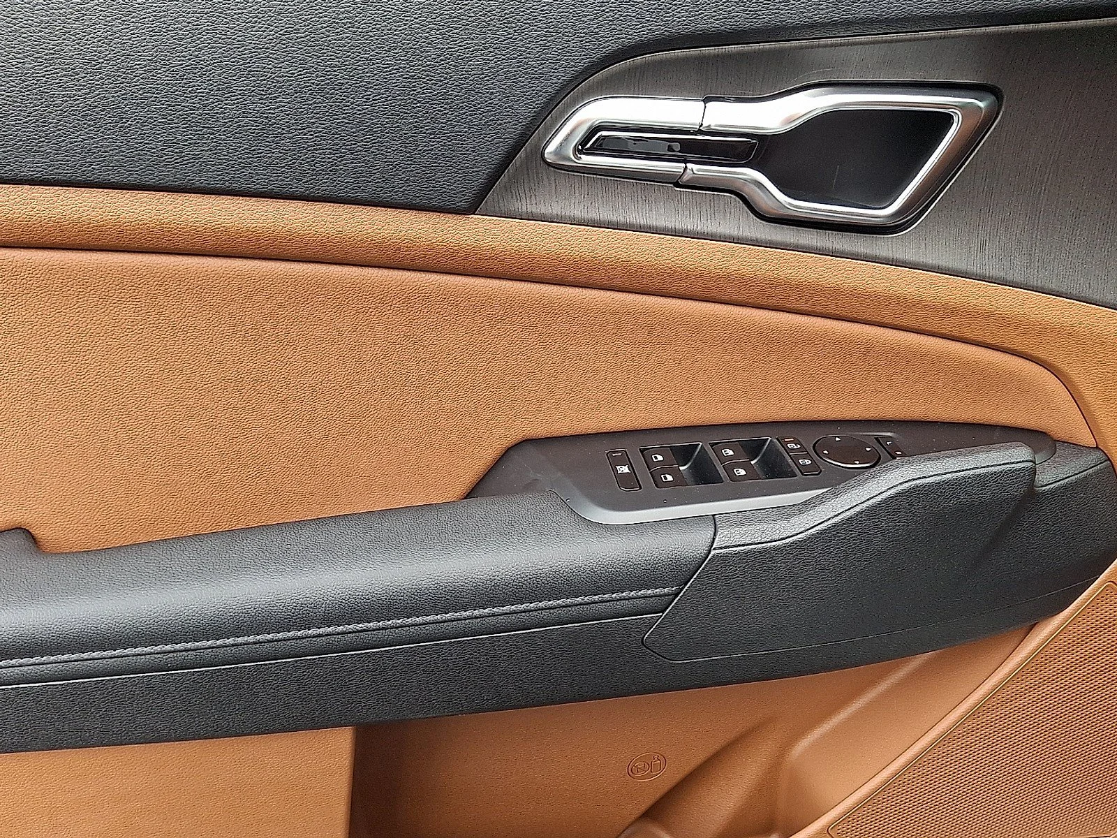 New 2027 Snow White Pearl Kia X-Line image 7