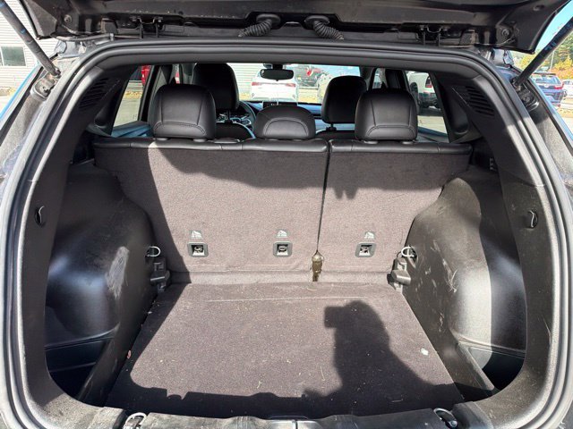 Used 2024 Black Jeep Latitude image 7