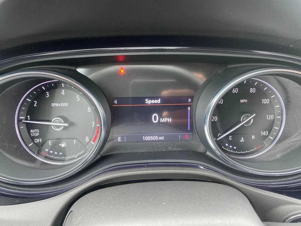 Used 2023 Gray Buick Preferred image 19