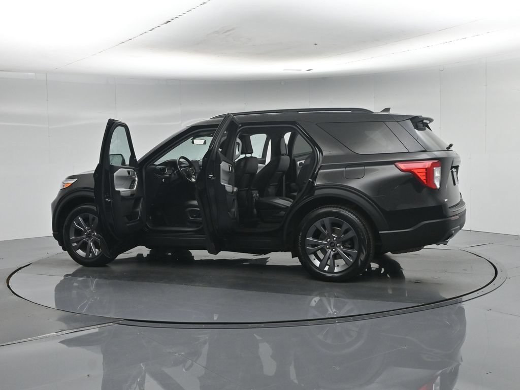Certified Used 2023 Black Ford XLT image 43