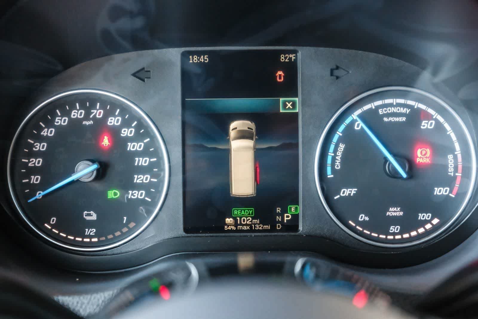 New 2025 Arctic+White Mercedes-Benz Cargo 170WB High Roof 113kw Battery RWD SO Motor image 26
