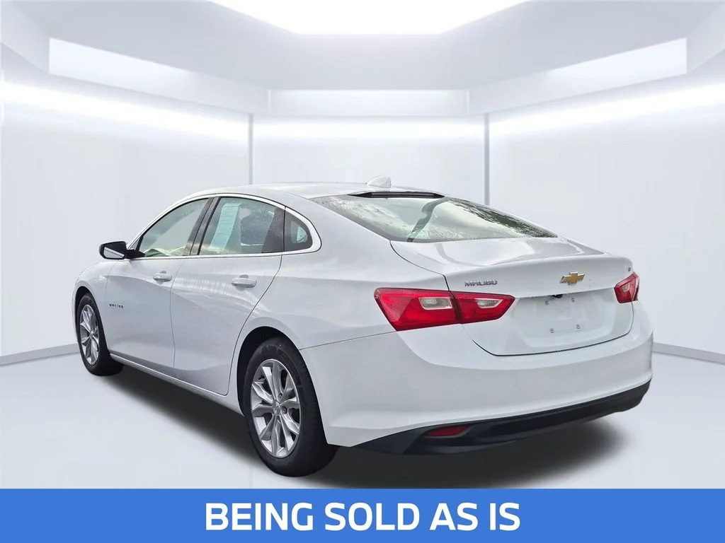 Used 2023 White Chevrolet LT image 2