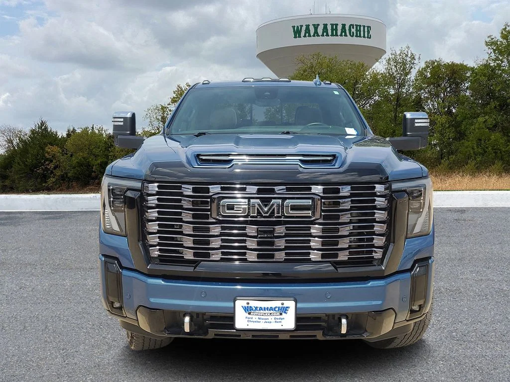 Used 2025 Blue GMC Denali Ultimate image 2