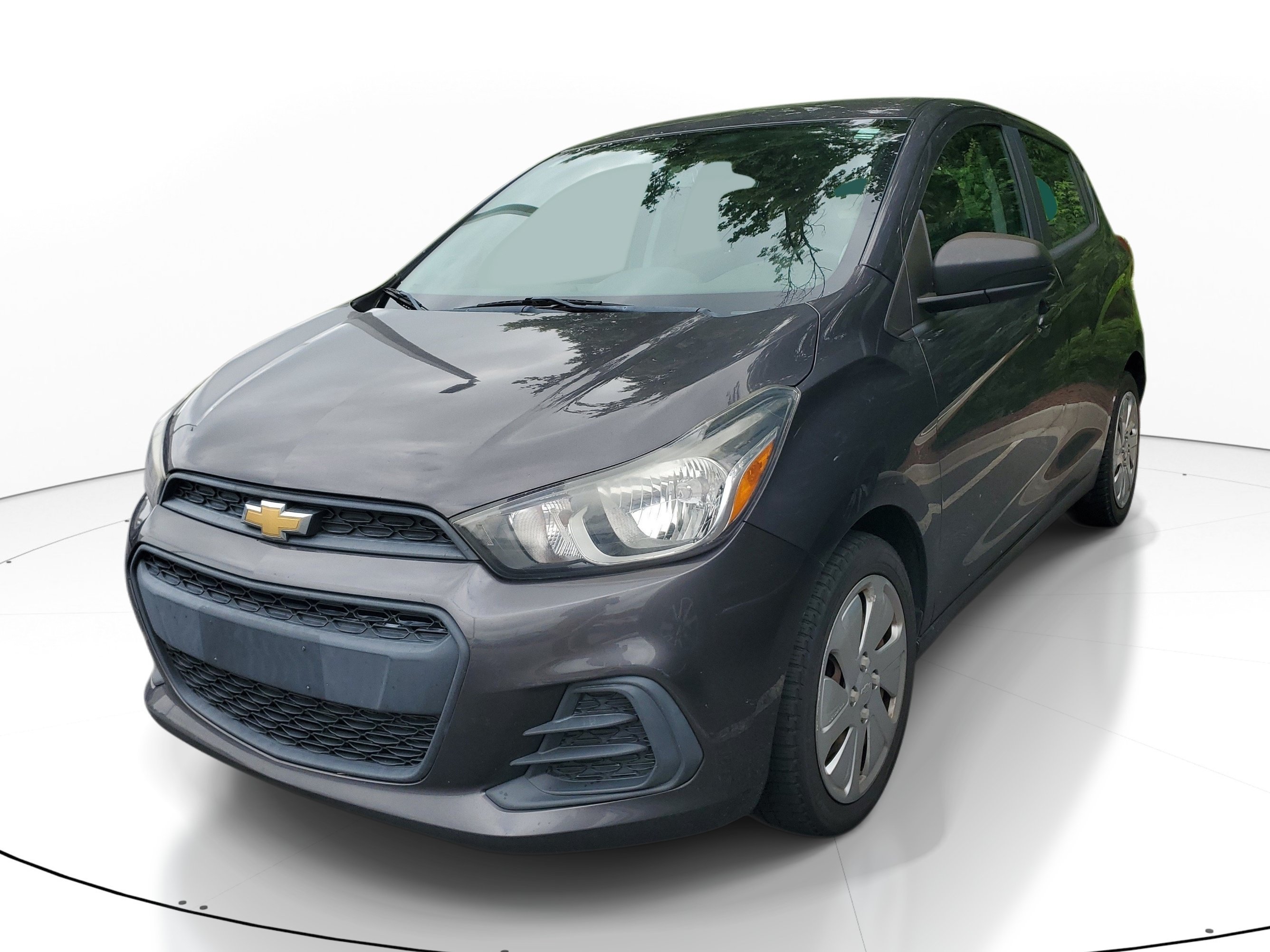 Used 2016 Silver Chevrolet LS image 2