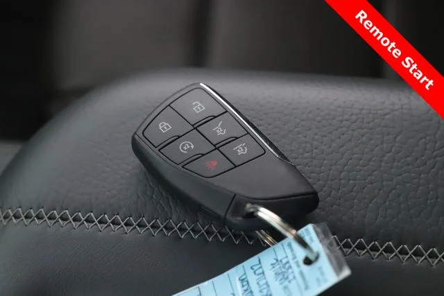 Used 2024 White GMC Denali image 3
