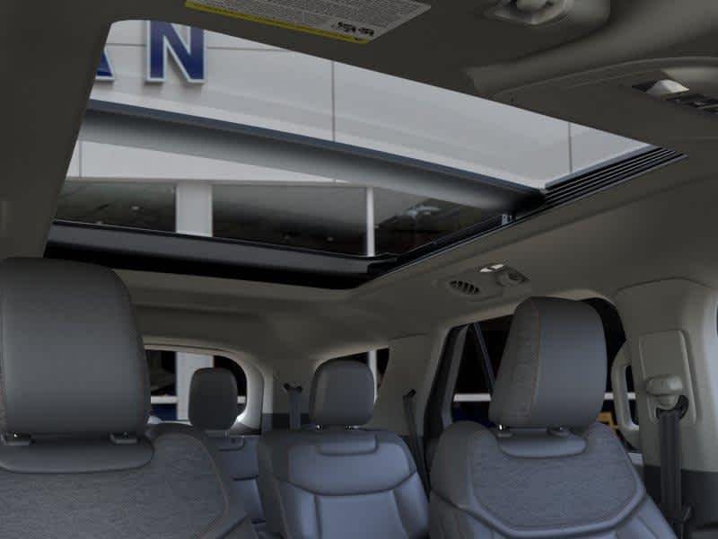New 2025 Vapor Blue Metallic Ford Active image 22
