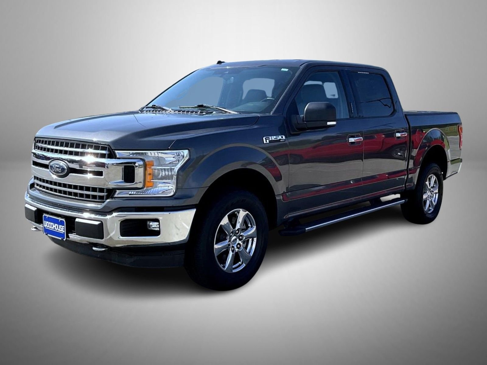 Used 2019 Gray Ford XLT image 1