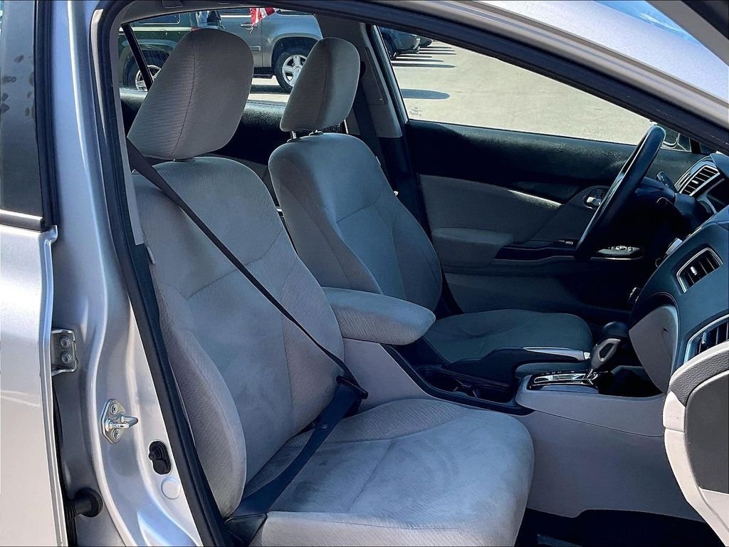 Used 2013 Silver Honda LX image 11