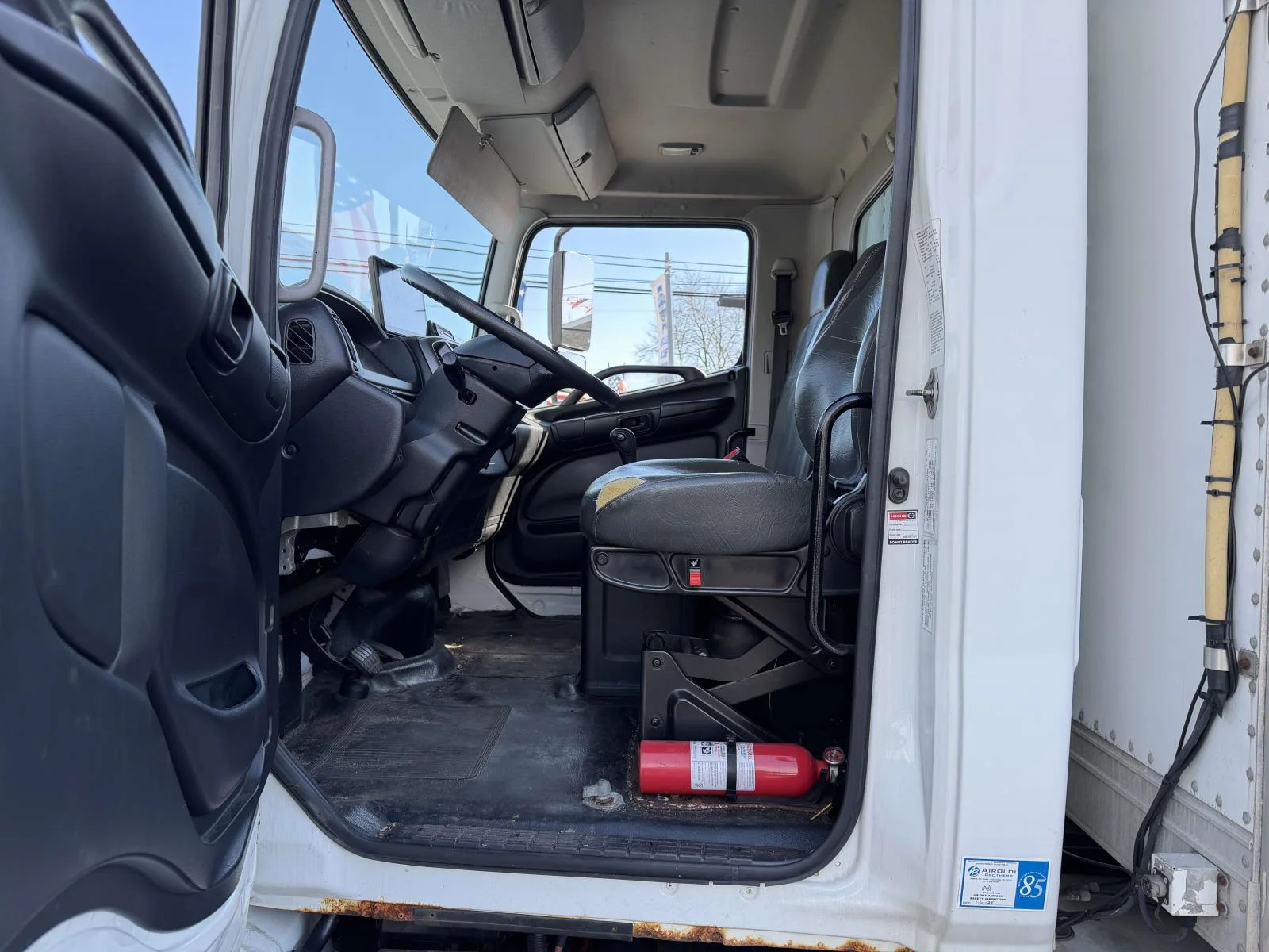 Used 2016 White Hino 268 image 14