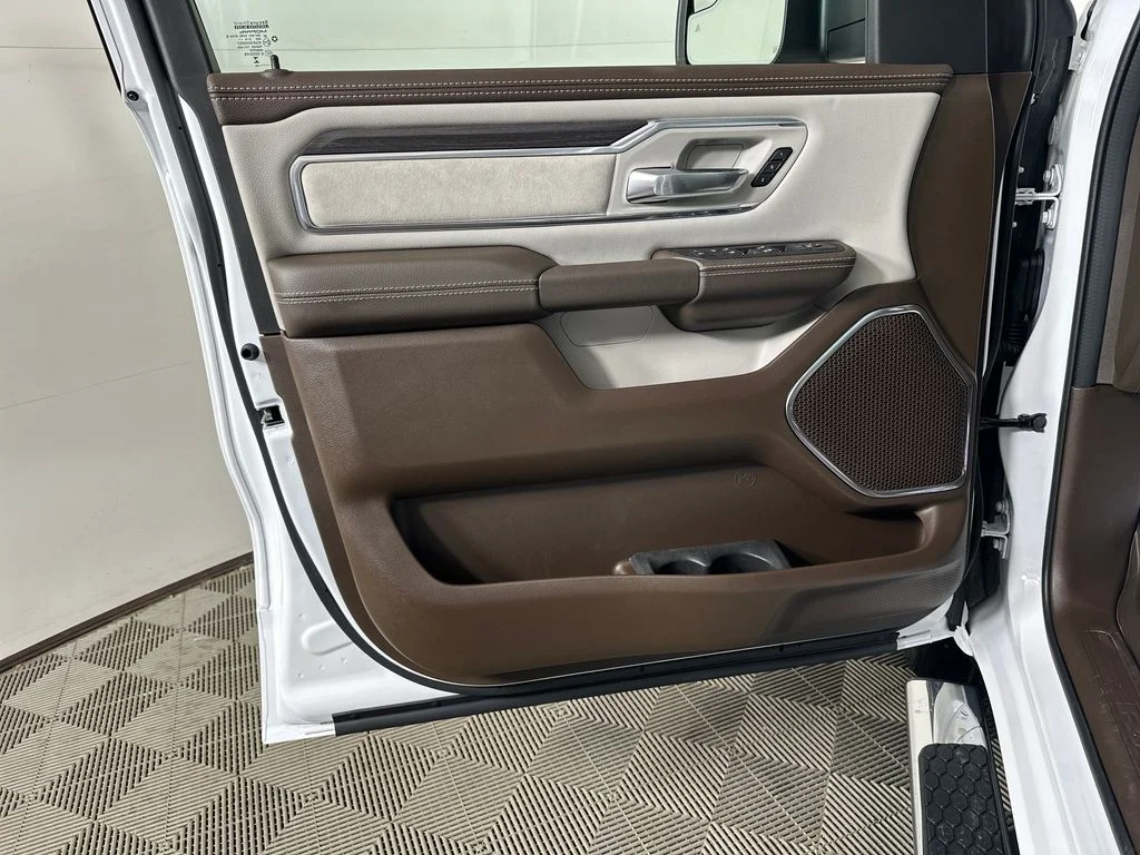 New 2026 Bright White Clear-Coat Exterior Paint RAM Laramie image 10