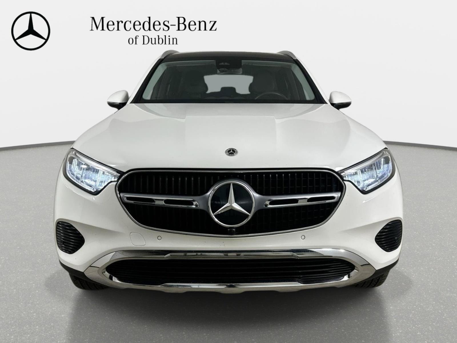 Used 2023 Polar White Mercedes-Benz GLC 300 image 2
