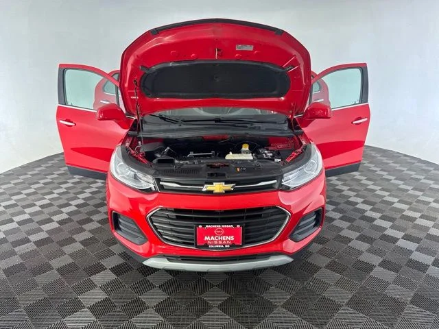 Used 2018 Red Chevrolet LT image 11