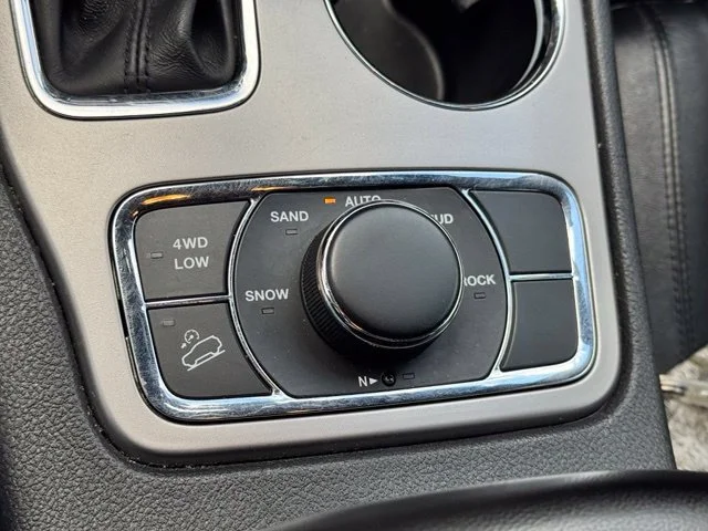 Used 2021 Black Jeep Limited image 35