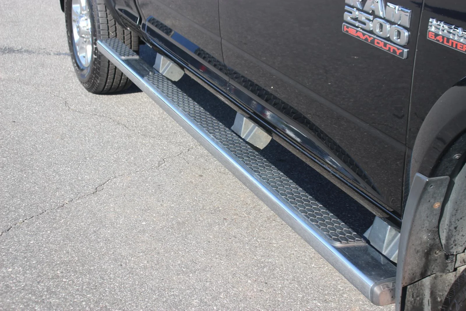 Used 2017 Black Ram Laramie image 10