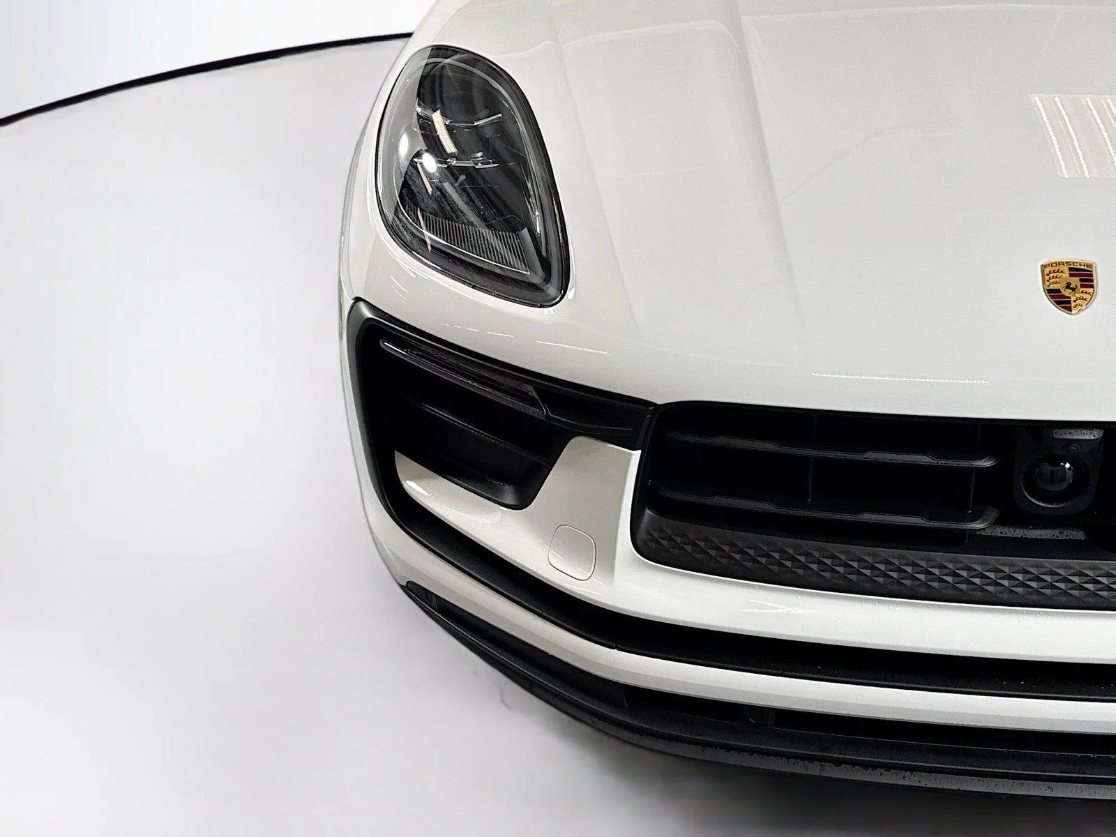 New 2026 White Porsche  image 28
