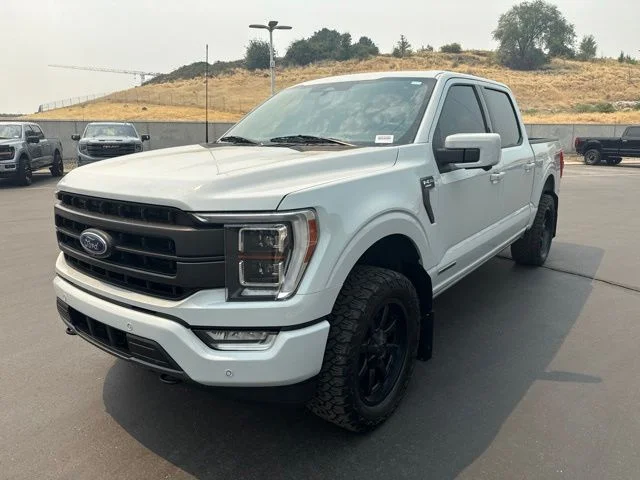 Used 2023 Gray Ford Lariat image 7
