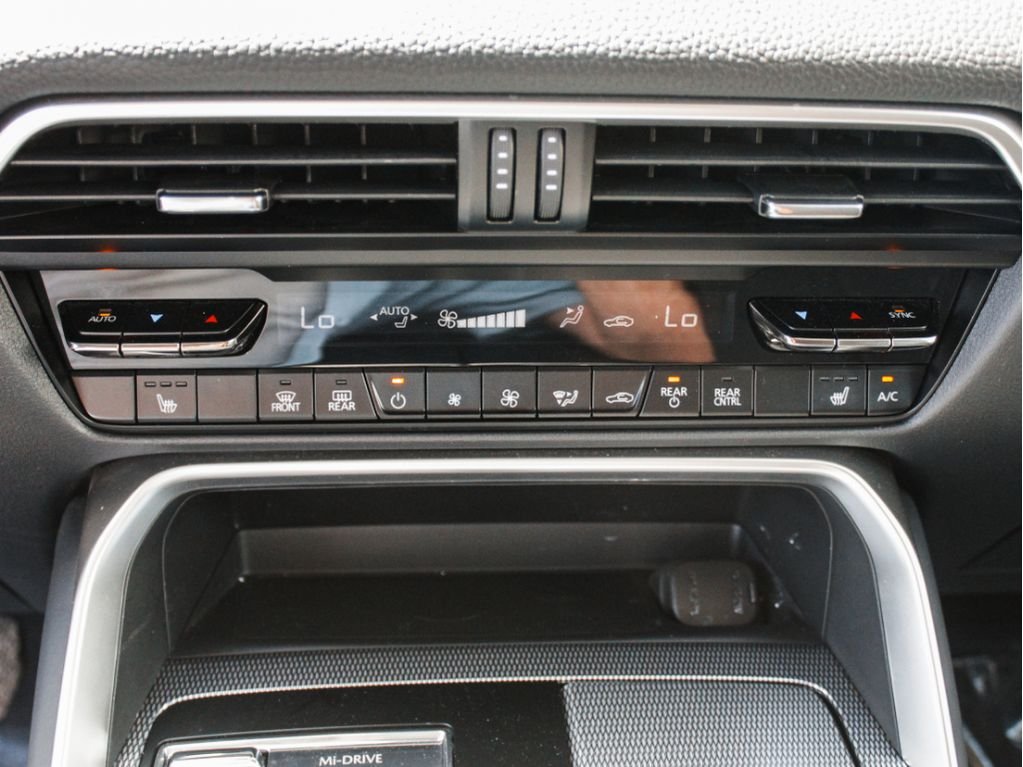 Used 2025 Silver Mazda Premium Sport image 20