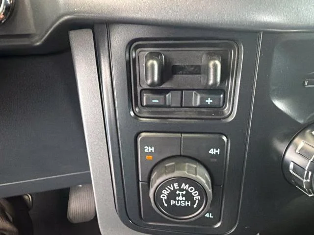 New 2026 Avalanche Ford XLT image 42