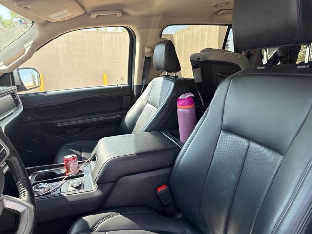 Used 2024 Silver Ford XLT image 9