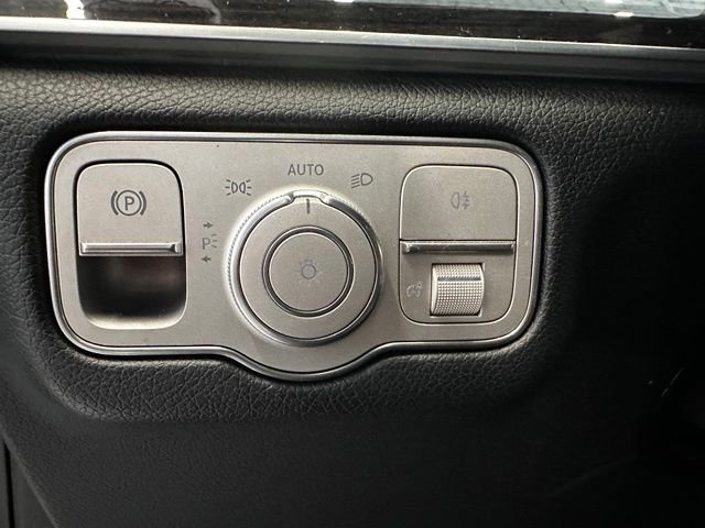 Used 2022 Black Mercedes-Benz GLE 350 image 11