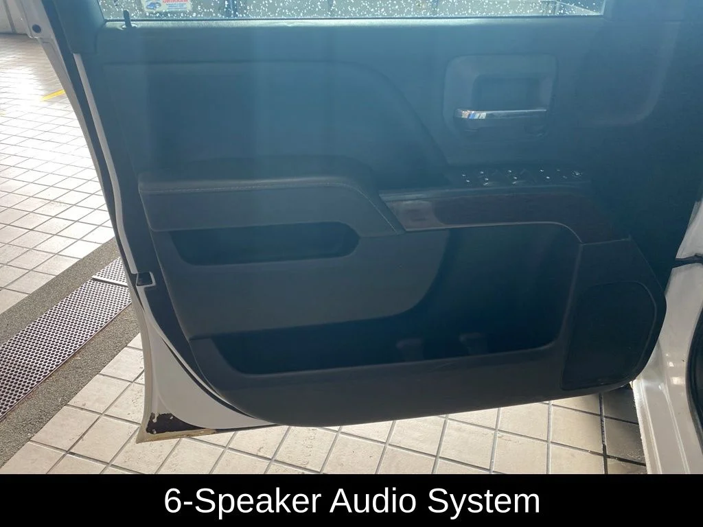 Used 2016 White GMC SLE image 9