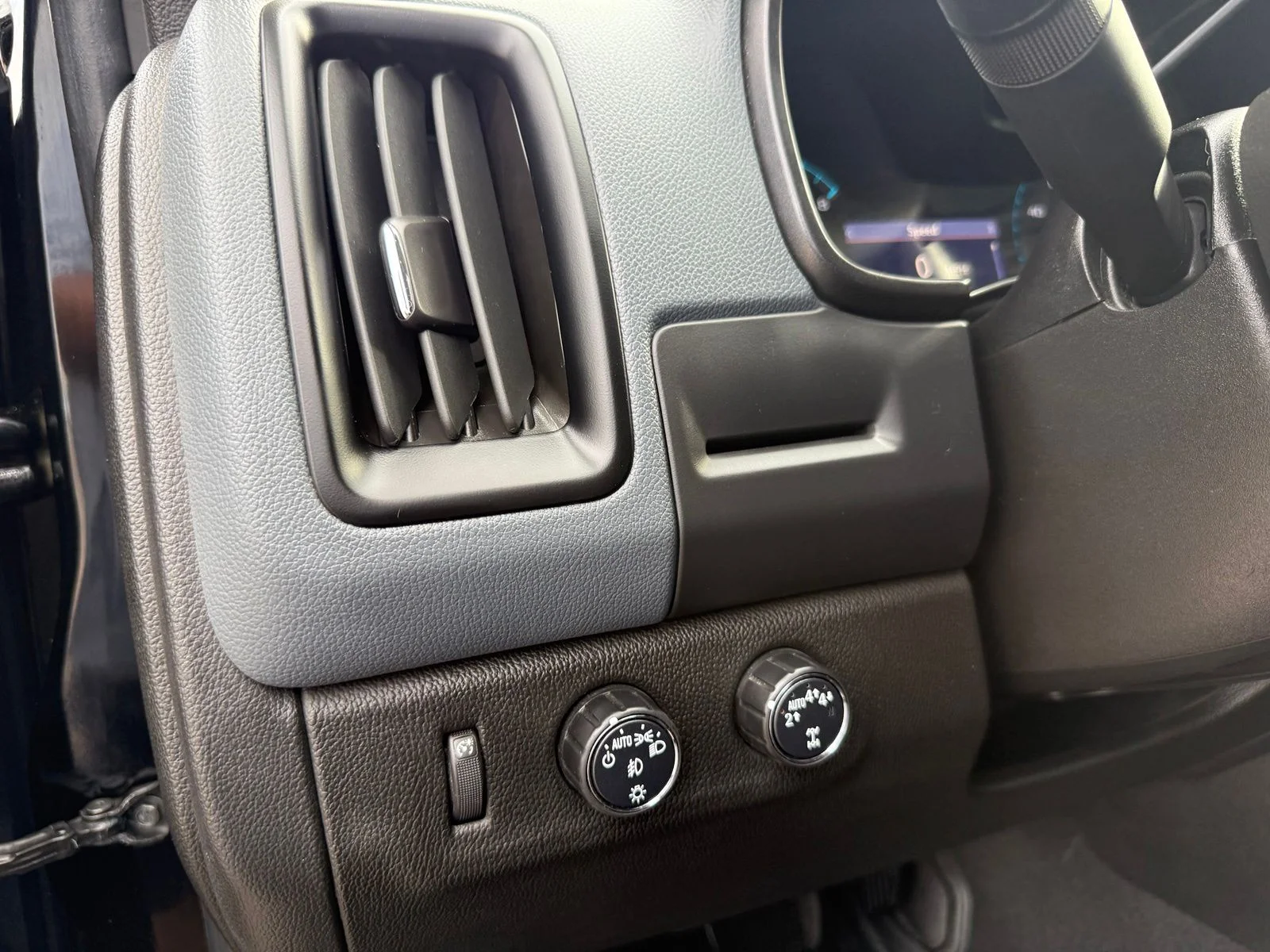 2021 Chevrolet Colorado Z71 - Photo 13