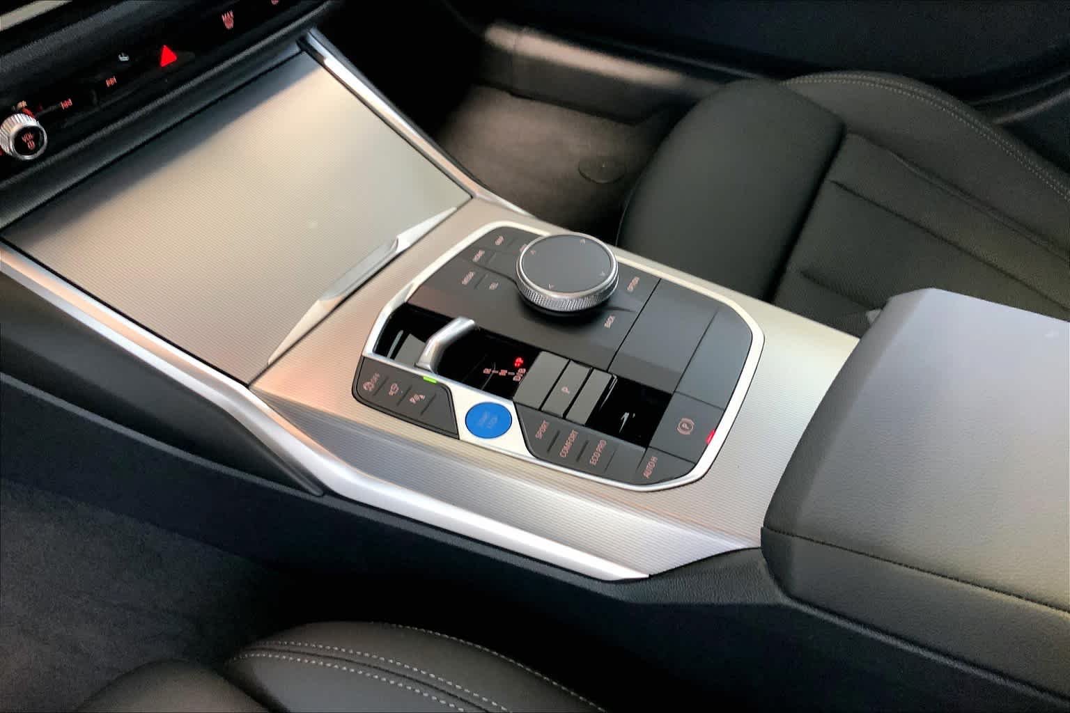 Used 2024 Alpine White BMW eDrive40 image 7