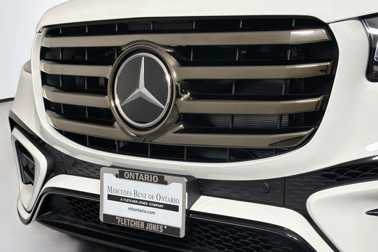 New 2026 Polar White Mercedes-Benz GLS 450 4MATIC® SUV image 15