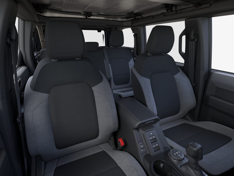 2025 Ford Bronco 4-Door Base - Photo 30