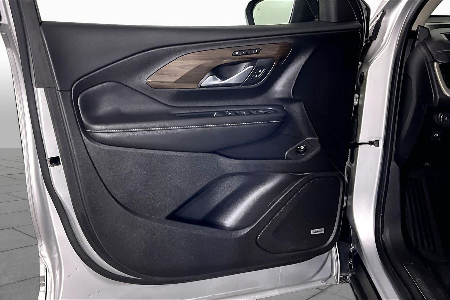Used 2019 Quicksilver Metallic GMC Denali image 20