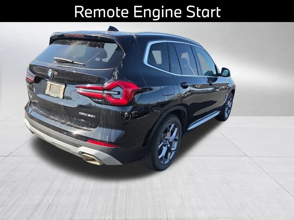 Used 2024 Black BMW xDrive30i image 7