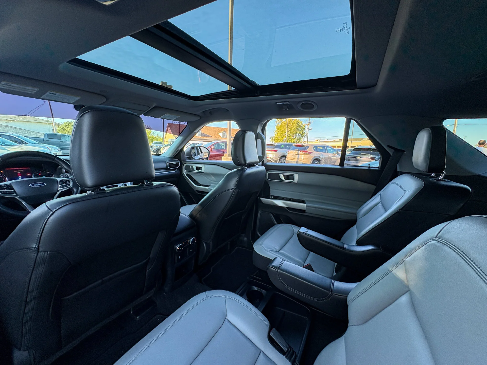 Used 2021 Blue Ford XLT image 22