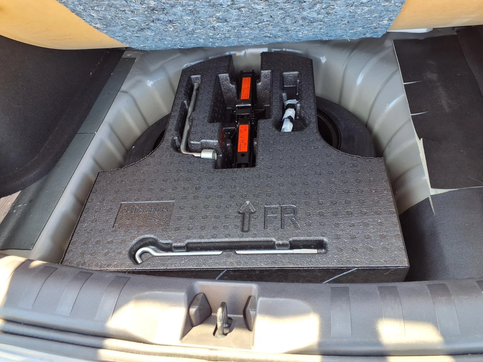 Used 2022 Boulder Gray Pearl Nissan SV image 24
