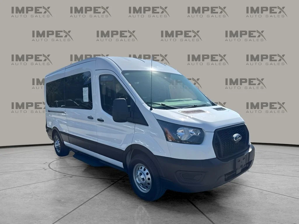 Used 2024 White Ford XL image 7