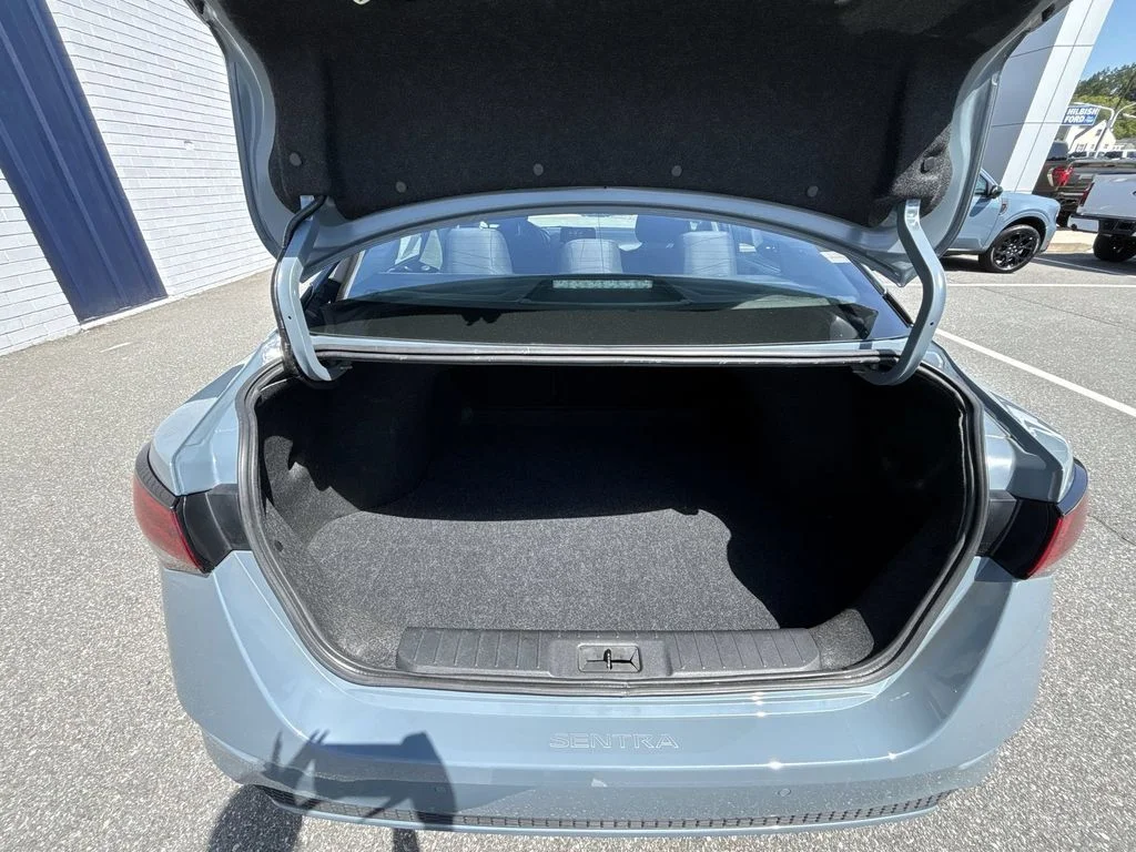 Used 2025 Gray Nissan SV image 21