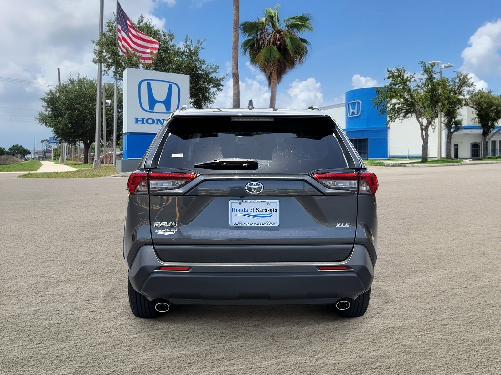 Used 2023 Magnetic Gray Metallic Toyota XLE image 5